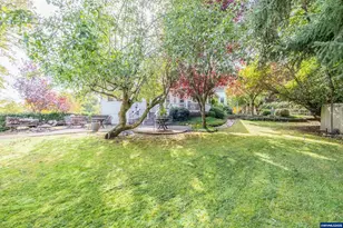 209 Templeton St, Brownsville, OR 97327 - Photo 12