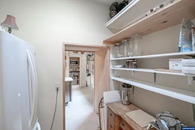 209 Templeton St, Brownsville, OR 97327 - Photo 34