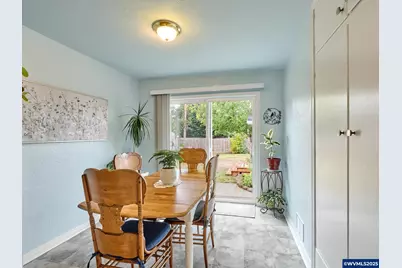 2075 Laurel Av NE, Salem, OR 97301 - Photo 16