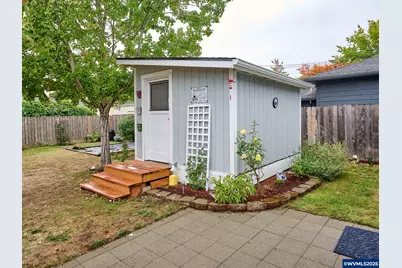 2075 Laurel Av NE, Salem, OR 97301 - Photo 24