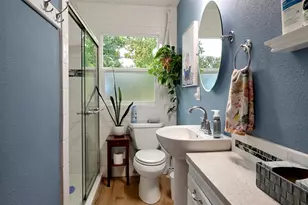 2075 Laurel Ave NE, Salem, OR 97301 - Photo 14