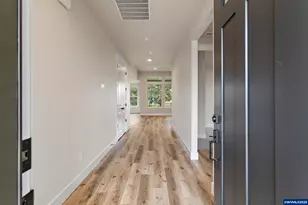 3075 Olympic St, Woodburn, OR 97071 - Photo 2