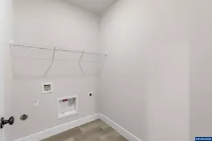 3075 Olympic St, Woodburn, OR 97071 - Photo 24