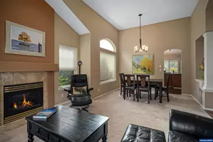 528 Creekside Dr SE, Salem, OR 97306 - Photo 12