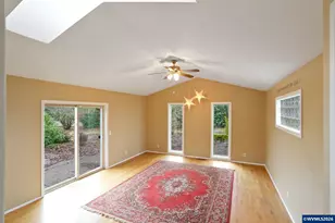 1060 Silver Falls Dr NE, Silverton, OR 97381 - Photo 10