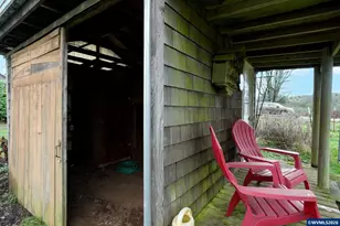 1060 Silver Falls Dr NE, Silverton, OR 97381 - Photo 42