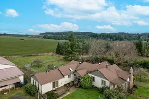 1060 Silver Falls Dr NE, Silverton, OR 97381 - Photo 2