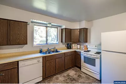 951 Dogwood St, Sweet Home, OR 97386 - Photo 26