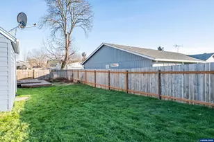 1050 Barnes Ave SE, Salem, OR 97306 - Photo 46