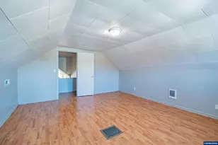 1050 Barnes Ave SE, Salem, OR 97306 - Photo 36