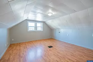 1050 Barnes Ave SE, Salem, OR 97306 - Photo 34