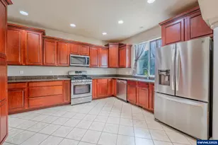 5065 Barnes Ct SE, Salem, OR 97306 - Photo 14