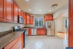 5065 Barnes Ct SE, Salem, OR 97306 - Photo 16