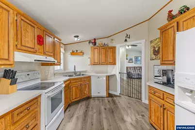 4676 Auburn Rd NE, Salem, OR 97301 - Photo 12