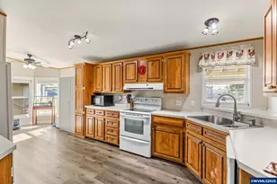 4676 Auburn Rd NE, Salem, OR 97301 - Photo 10