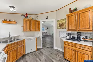 4676 Auburn Rd NE, Salem, OR 97301 - Photo 14