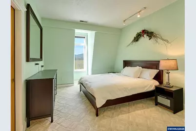 17489 Highway 22, Dallas, OR 97338 - Photo 14