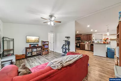 5266 Crystal St NE #233, Salem, OR 97305 - Photo 8