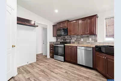 5266 Crystal St NE #233, Salem, OR 97305 - Photo 10