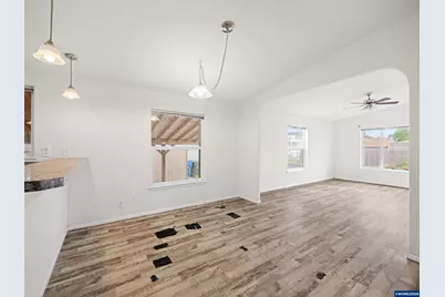 5266 Crystal St NE #233, Salem, OR 97305 - Photo 18