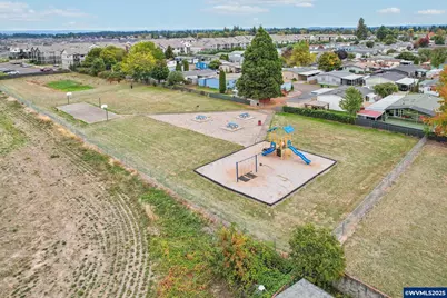 5266 Crystal St NE #233, Salem, OR 97305 - Photo 40