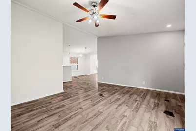 5266 Crystal St NE #233, Salem, OR 97305 - Photo 12