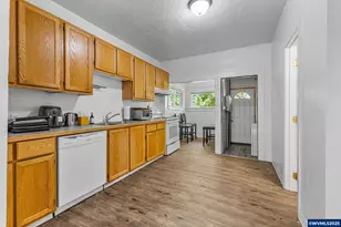 223 NW 15th St, Corvallis, OR 97330 - Photo 16