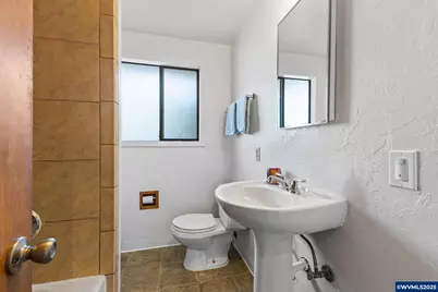 620 NW 19th St, Corvallis, OR 97330 - Photo 4