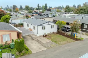 3370 Maple St, Hubbard, OR 97032 - Photo 6