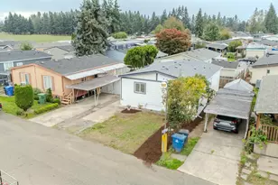 3370 Maple St, Hubbard, OR 97032 - Photo 2