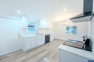 3370 Maple St, Hubbard, OR 97032 - Photo 18