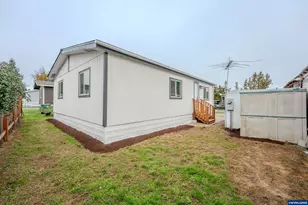 3370 Maple St, Hubbard, OR 97032 - Photo 26