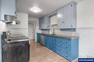 900 Cascade Dr NW, Salem, OR 97304 - Photo 6