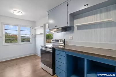 900 Cascade Dr NW, Salem, OR 97304 - Photo 8