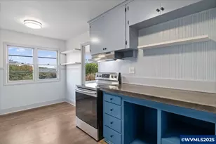 900 Cascade Dr NW, Salem, OR 97304 - Photo 8