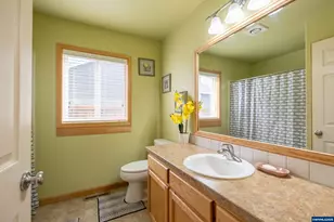 674 Shannon Ct NE, Keizer, OR 97303 - Photo 40