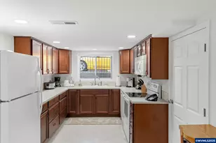 718 Washington St SW, Albany, OR 97321 - Photo 44