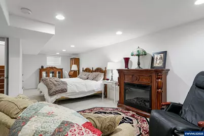 718 Washington St SW, Albany, OR 97321 - Photo 42