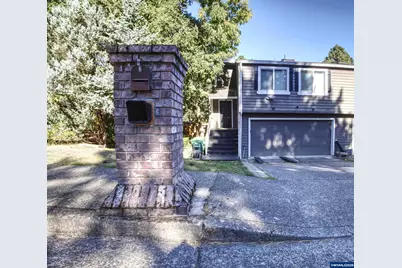 18047 SW Monte Verdi Bl, Beaverton, OR 97007 - Photo 2