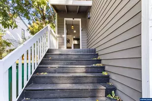 18047 SW Monte Verdi Bl, Beaverton, OR 97007 - Photo 4