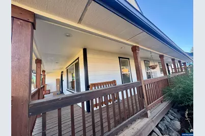 2554 Kitsap St NW, Salem, OR 97304 - Photo 2