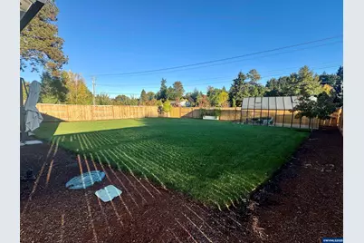 2554 Kitsap St NW, Salem, OR 97304 - Photo 8