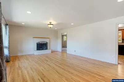 4554 19th Pl NE, Keizer, OR 97303 - Photo 4