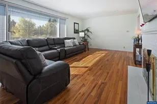 4196 Ward Dr NE, Salem, OR 97305 - Photo 6