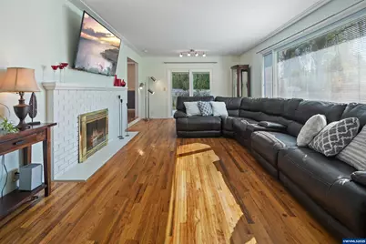 4196 Ward Dr NE, Salem, OR 97305 - Photo 4