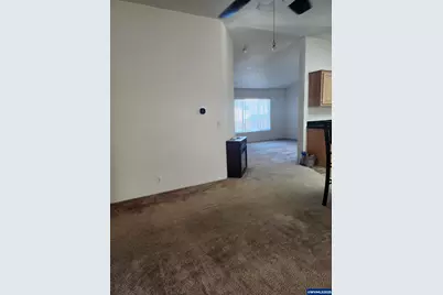 4875 Wyoming Cir NE #33, Salem, OR 97305 - Photo 12