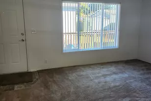 4875 Wyoming Cir NE, Salem, OR 97305 - Photo 2