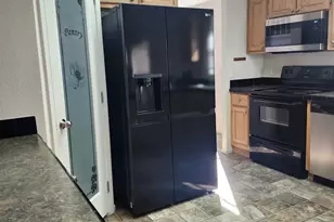 4875 Wyoming Cir NE, Salem, OR 97305 - Photo 4