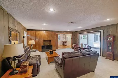 334 NE 13th Av, Albany, OR 97321 - Photo 10