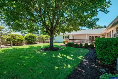 334 13th Av NE, Albany, OR 97321 - Photo 4